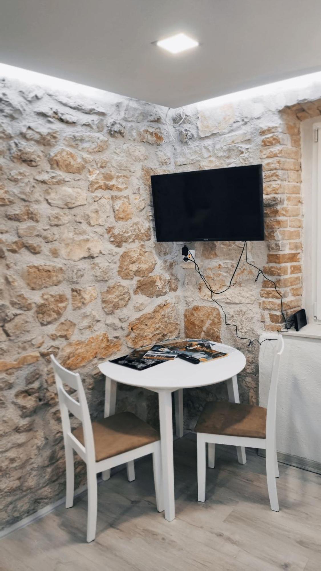Falcons Nest Šibenik