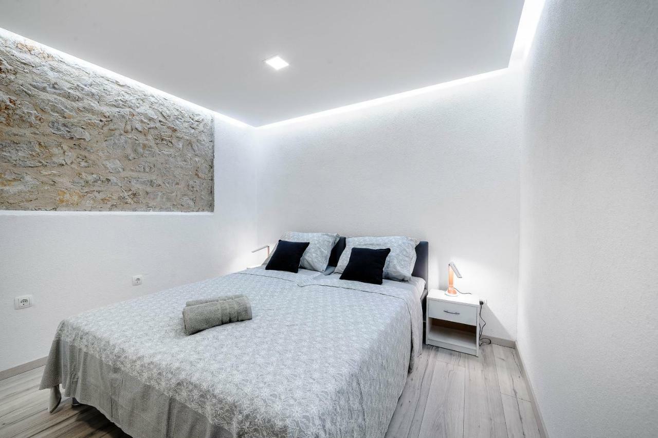 Falcons Nest Apartment